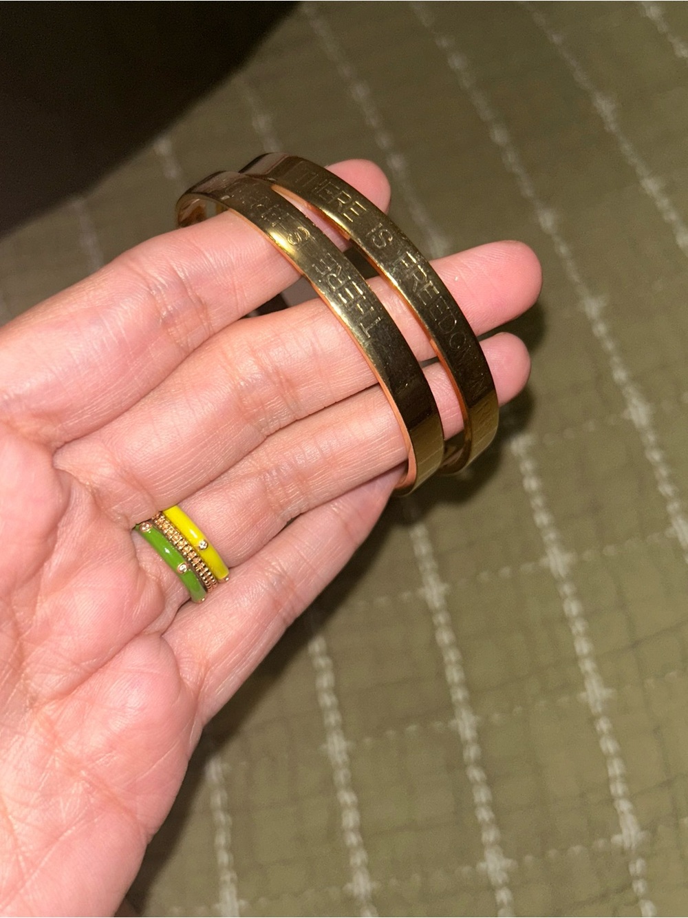 Unbound Gold Cleo Bangle Handcuffs Stackable Size Small - Picture 6 of 7